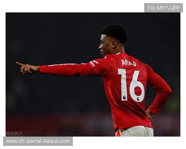 曼联更衣室赛后气氛凝重，迪亚洛躺地掩面