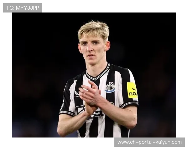 纽卡前锋戈登状态回升，对阵狼队多次威胁射门